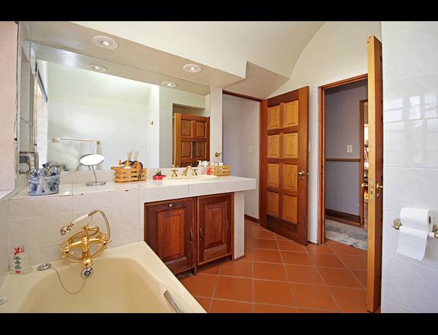 3 BEDROOM HOUSE FOR SALE IN KENSINGTON